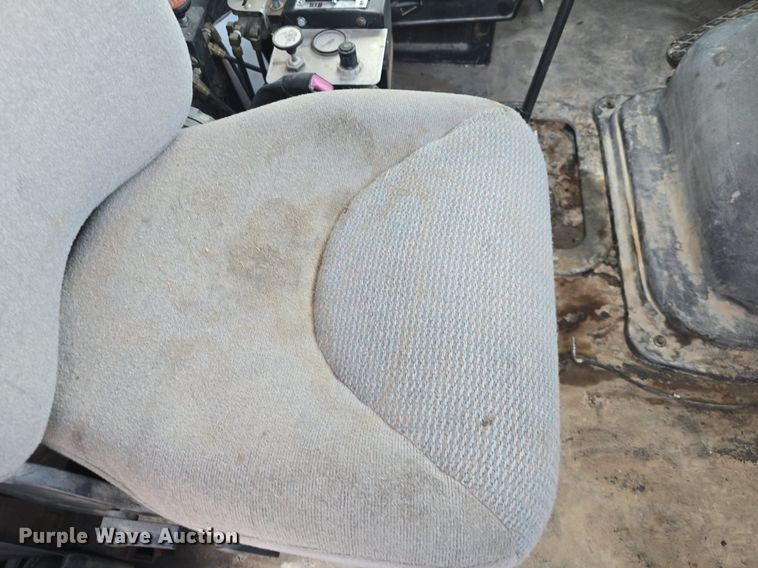 image for item DQ4620 2000 Sterling LT9500 dump truck