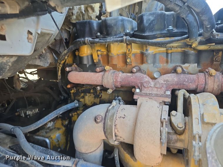 image for item DQ4620 2000 Sterling LT9500 dump truck