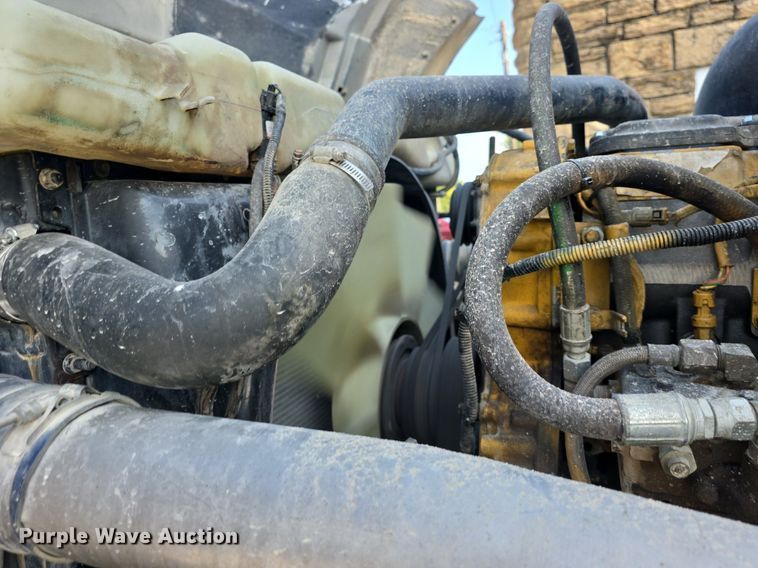 image for item DQ4620 2000 Sterling LT9500 dump truck