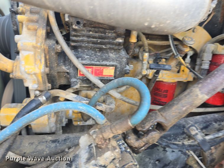 image for item DQ4620 2000 Sterling LT9500 dump truck