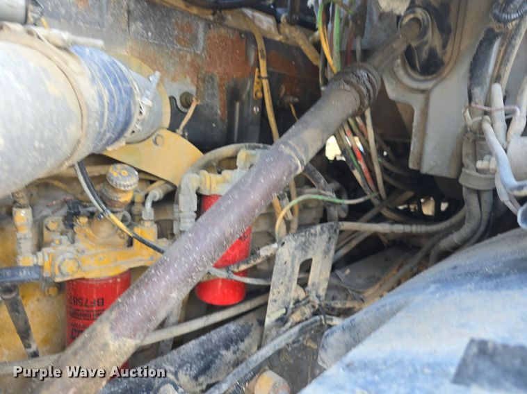 image for item DQ4620 2000 Sterling LT9500 dump truck