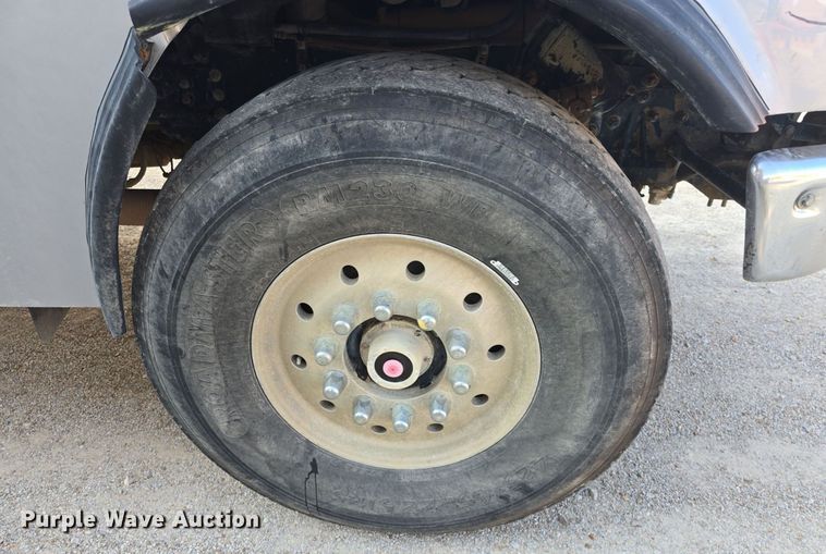 image for item DQ4620 2000 Sterling LT9500 dump truck