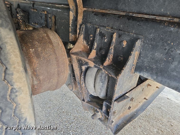 image for item DQ4620 2000 Sterling LT9500 dump truck