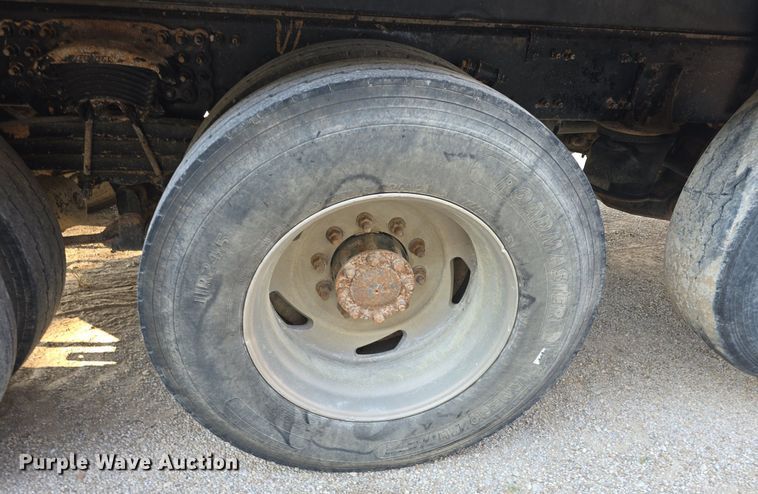 image for item DQ4620 2000 Sterling LT9500 dump truck