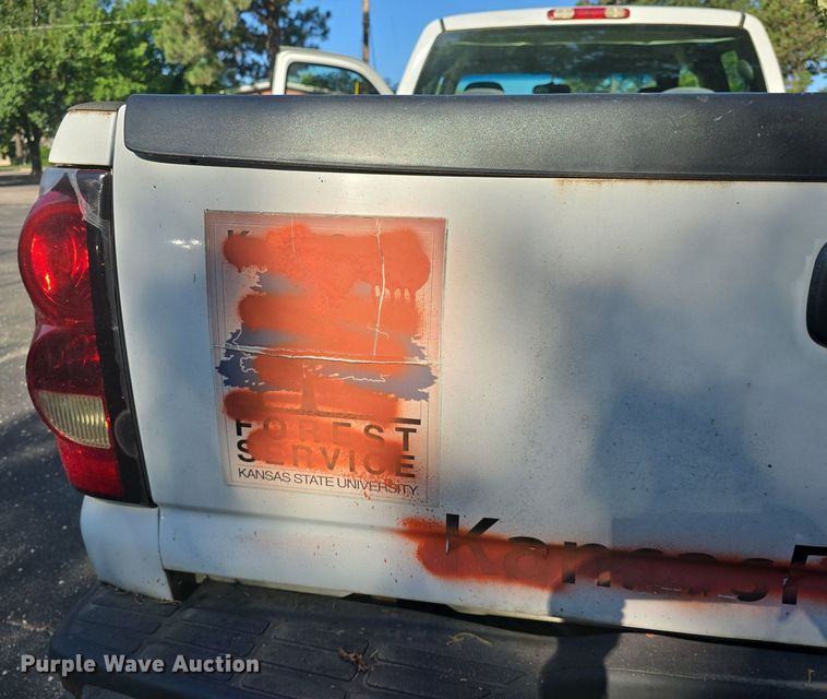 image for item DQ5155 2006 Chevrolet Silverado 1500 Ext. Cab pickup truck