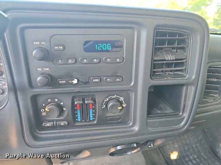 image for item DQ5155 2006 Chevrolet Silverado 1500 Ext. Cab pickup truck