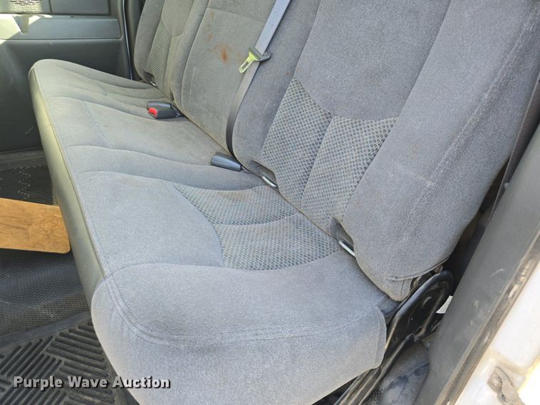 image for item DQ5155 2006 Chevrolet Silverado 1500 Ext. Cab pickup truck