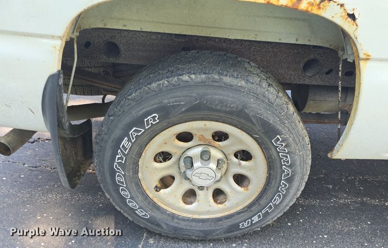 image for item DQ5155 2006 Chevrolet Silverado 1500 Ext. Cab pickup truck