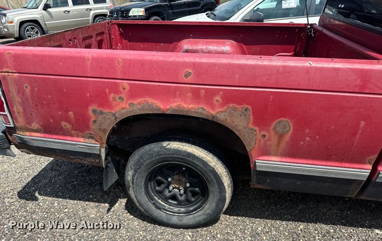 image for item DQ6952 1987 Chevrolet  S10 Ext. Cab pickup truck