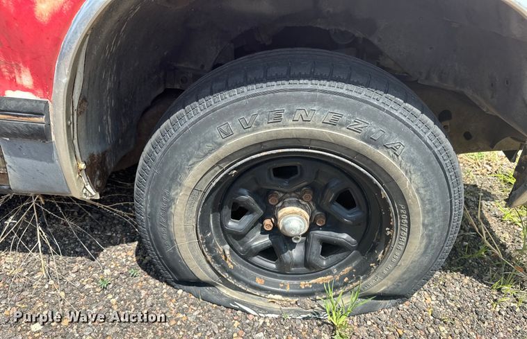 image for item DQ6952 1987 Chevrolet  S10 Ext. Cab pickup truck