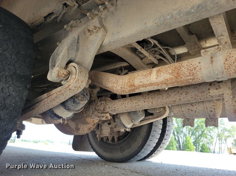 image for item DR4443 2008 Thomas Built Saf-T-Liner C2 school bus