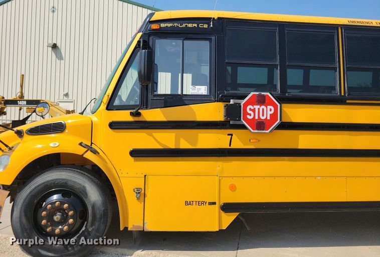 image for item DR4443 2008 Thomas Built Saf-T-Liner C2 school bus