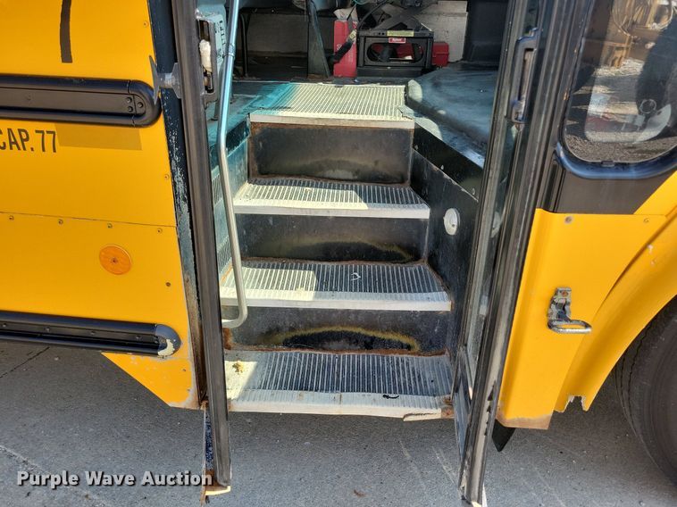 image for item DR4443 2008 Thomas Built Saf-T-Liner C2 school bus