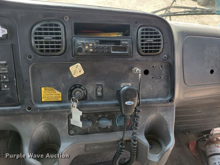 image for item DR4443 2008 Thomas Built Saf-T-Liner C2 school bus