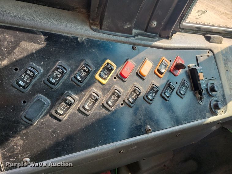 image for item DR4443 2008 Thomas Built Saf-T-Liner C2 school bus