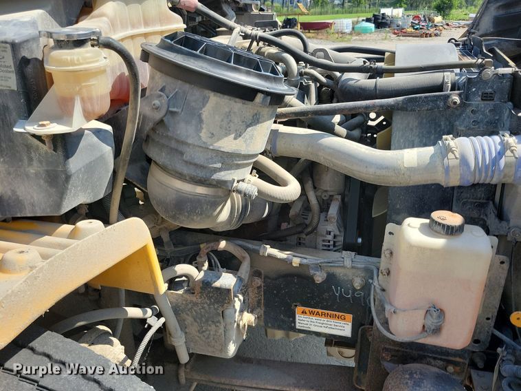 image for item DR4443 2008 Thomas Built Saf-T-Liner C2 school bus