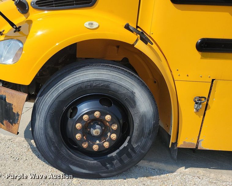 image for item DR4443 2008 Thomas Built Saf-T-Liner C2 school bus