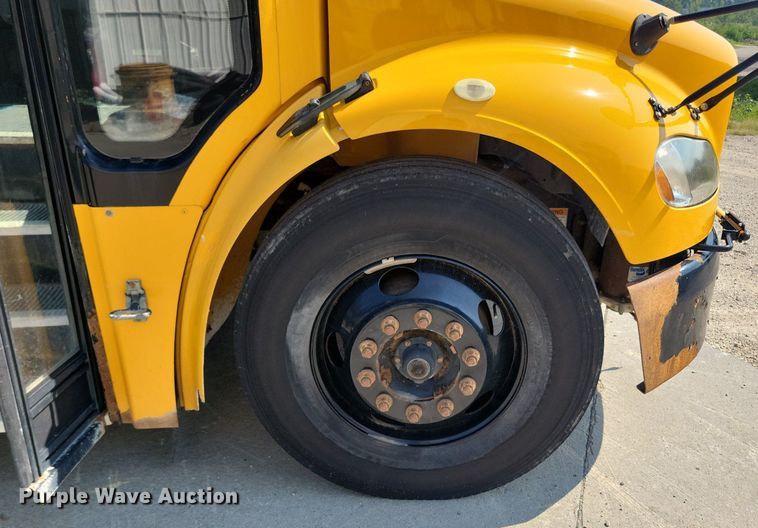 image for item DR4443 2008 Thomas Built Saf-T-Liner C2 school bus