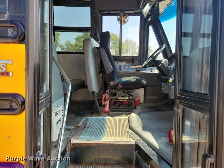 image for item DR4444 2008 Thomas Built Saf-T-Liner C2 school bus