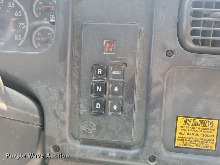 image for item DR4444 2008 Thomas Built Saf-T-Liner C2 school bus