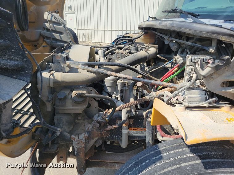 image for item DR4444 2008 Thomas Built Saf-T-Liner C2 school bus