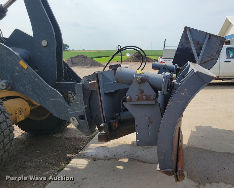 image for item DR4447 Henke snow plow