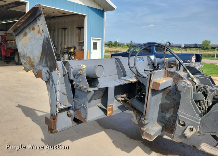 image for item DR4447 Henke snow plow
