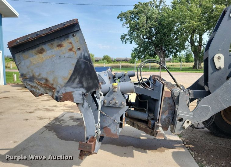 image for item DR4447 Henke snow plow