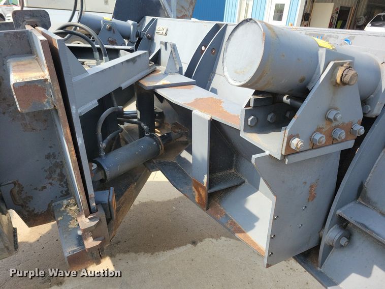 image for item DR4447 Henke snow plow