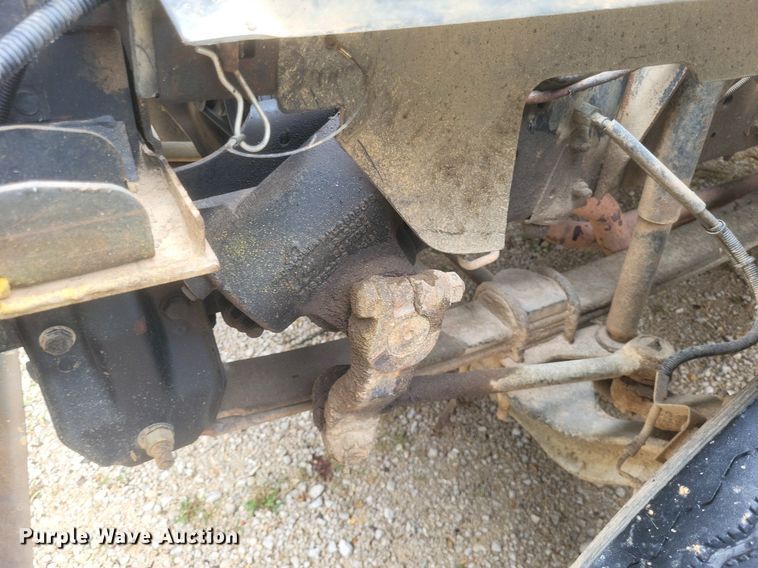 image for item DR4958 2000 Chevrolet C7500 tanker fire truck