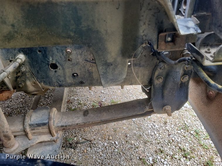 image for item DR4958 2000 Chevrolet C7500 tanker fire truck