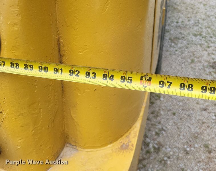 image for item DR4958 2000 Chevrolet C7500 tanker fire truck