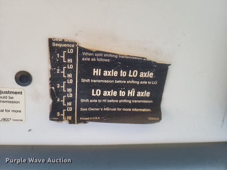 image for item DR4958 2000 Chevrolet C7500 tanker fire truck