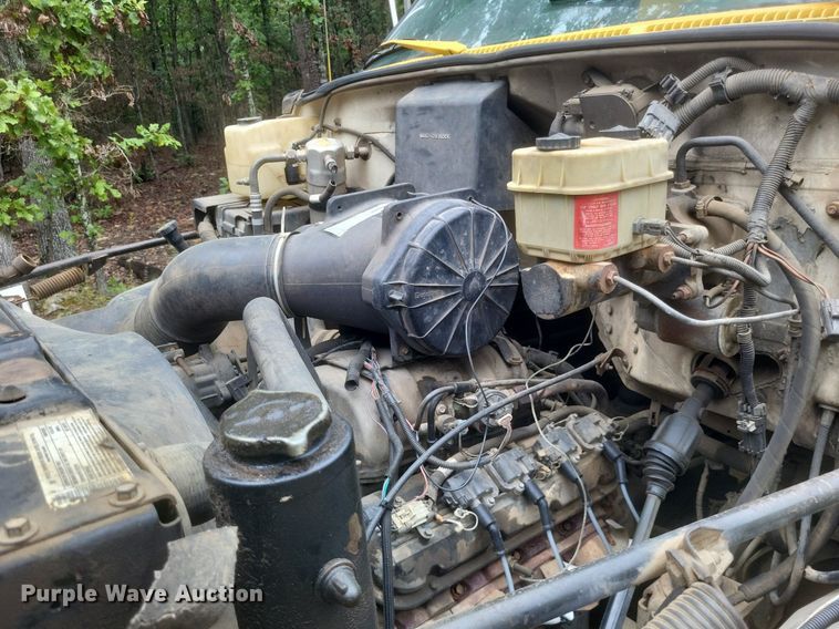 image for item DR4958 2000 Chevrolet C7500 tanker fire truck