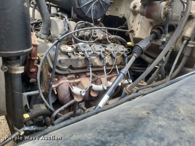 image for item DR4958 2000 Chevrolet C7500 tanker fire truck