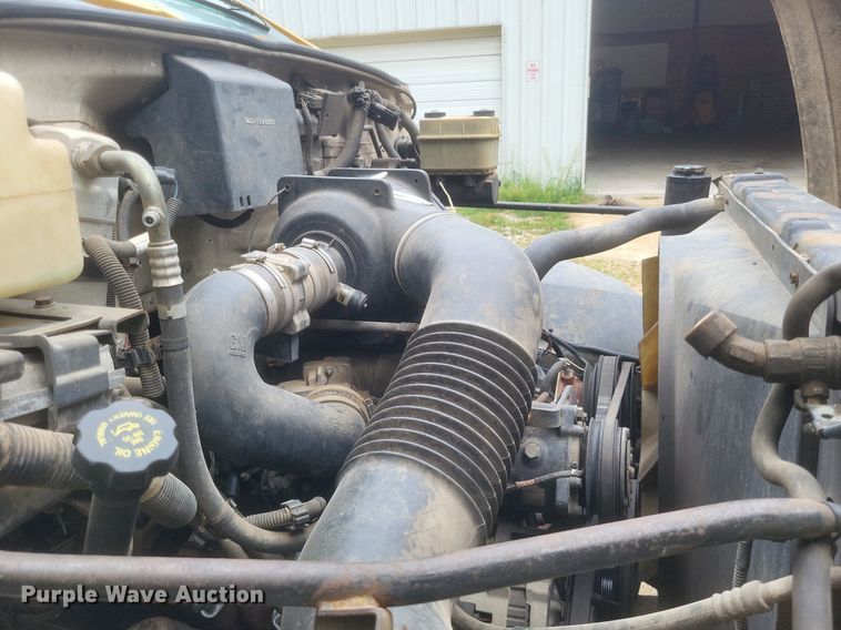 image for item DR4958 2000 Chevrolet C7500 tanker fire truck