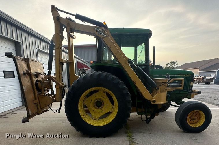 image for item DS4250 John Deere 6400 tractor