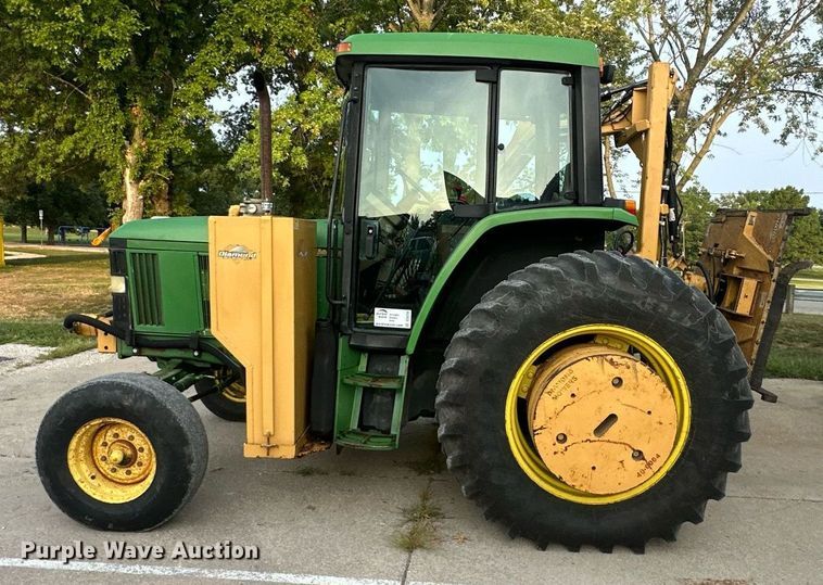 image for item DS4250 John Deere 6400 tractor