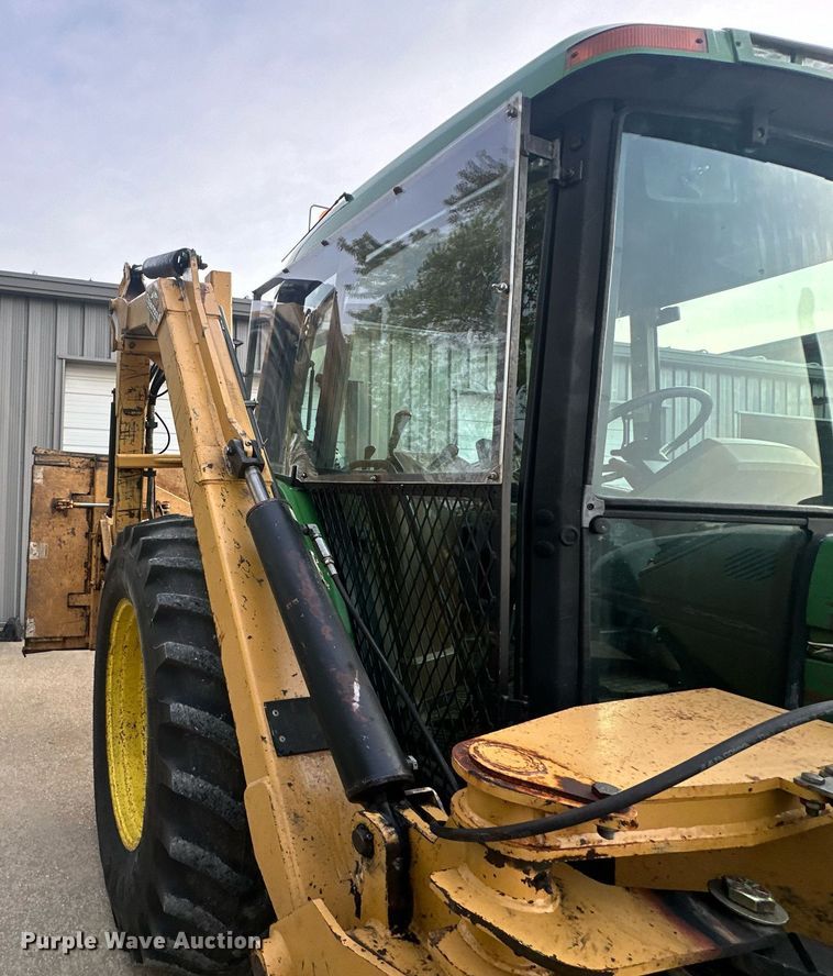 image for item DS4250 John Deere 6400 tractor