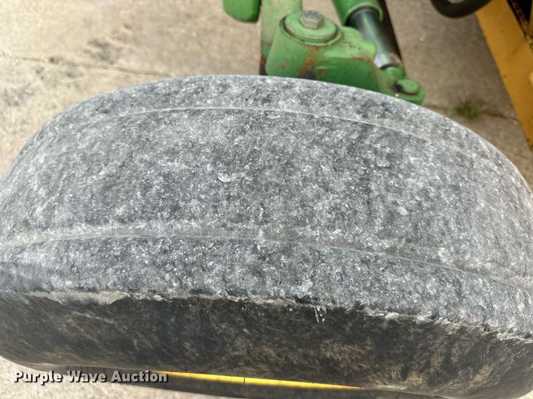 image for item DS4250 John Deere 6400 tractor