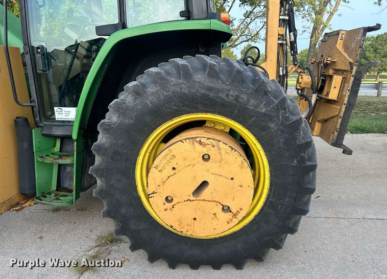 image for item DS4250 John Deere 6400 tractor