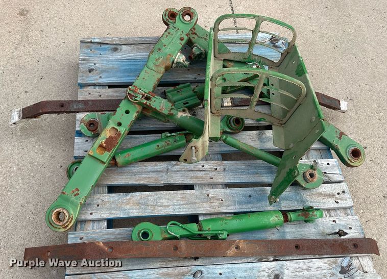 image for item DS4250 John Deere 6400 tractor