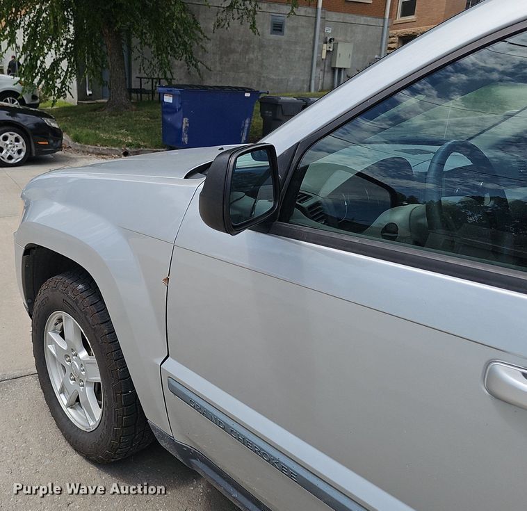 image for item DS4716 2007 Jeep Grand Cherokee Laredo SUV