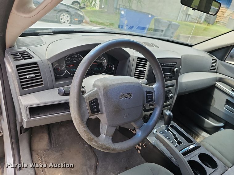 image for item DS4716 2007 Jeep Grand Cherokee Laredo SUV