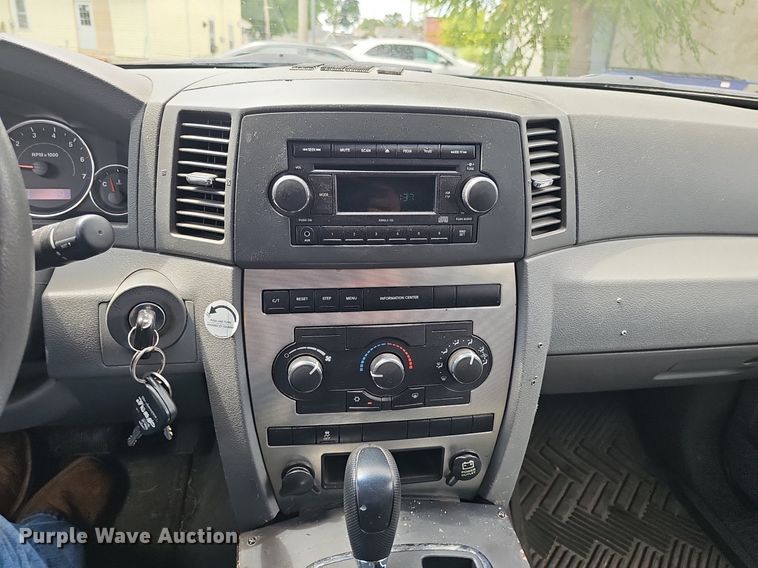 image for item DS4716 2007 Jeep Grand Cherokee Laredo SUV