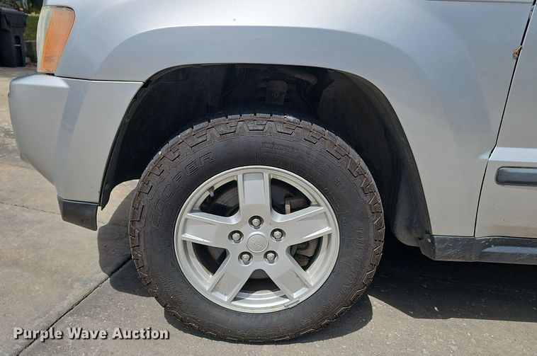 image for item DS4716 2007 Jeep Grand Cherokee Laredo SUV