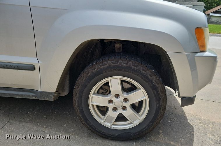 image for item DS4716 2007 Jeep Grand Cherokee Laredo SUV