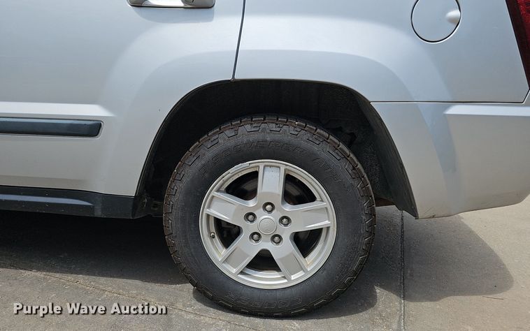 image for item DS4716 2007 Jeep Grand Cherokee Laredo SUV