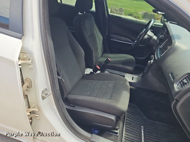 image for item DS4717 2016 Dodge Charger Police 