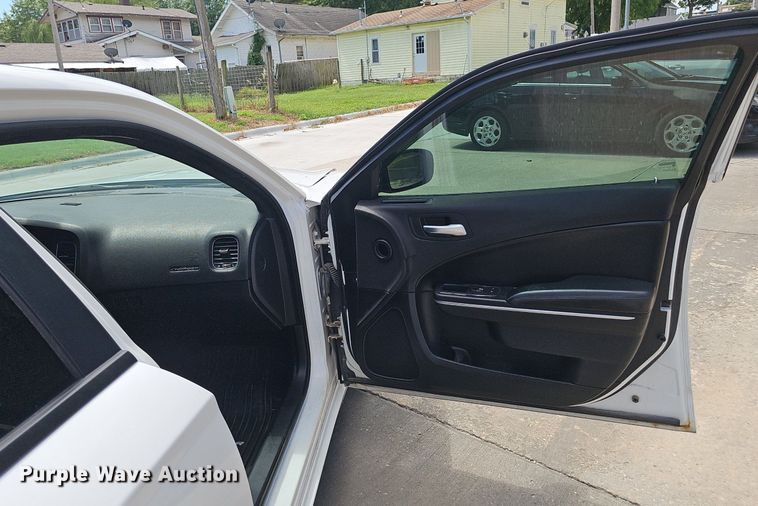 image for item DS4717 2016 Dodge Charger Police 